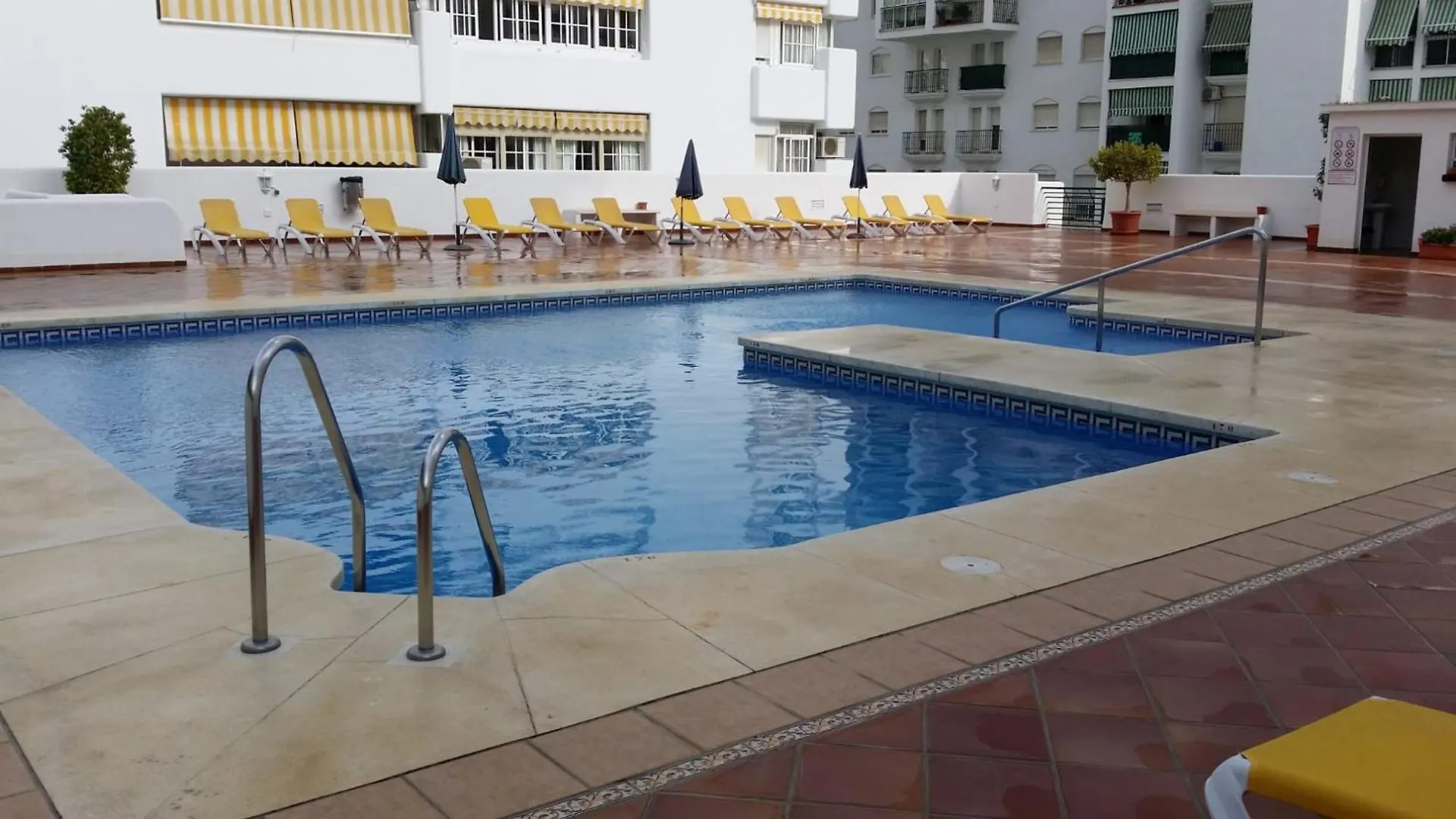 Cubo'S Apartamento De Lacroix & Pool Fuengirola