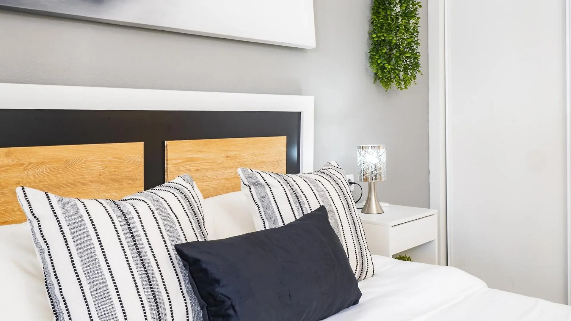 Cubo'S Apartamento De Lacroix & Pool Fuengirola
