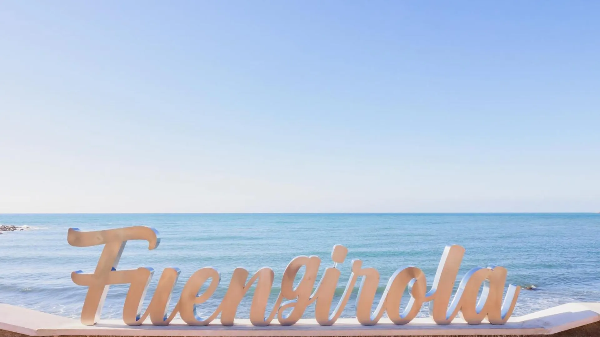Cubo'S Apartamento De Lacroix & Pool Fuengirola Spain